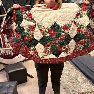 Holiday Star Patchwork Quilted Tree Skirt